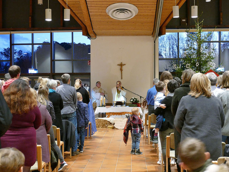 Kinderchristmette mit Krippenspiel (Foto: Karl-Franz Thiede)